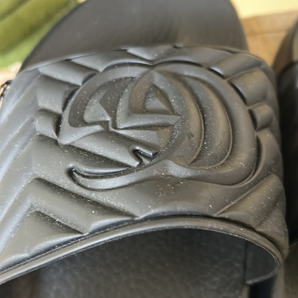 Gucci Quilted GG Rubber size 9 woman’s - Picture 4 of 11